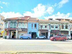 Sims Avenue (D14), Shop House #593655351